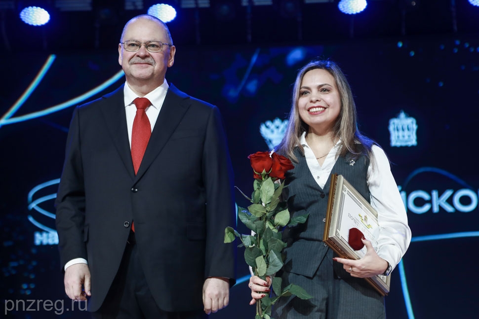 В Центре культурного развития «Дом офицеров» прошло торжественное мероприятие в честь Дня российской науки